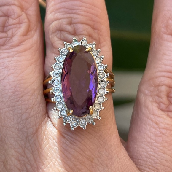 Vintage Jewelry - 14KT gold electroplated ESPO purple pink stone halo vintage ring